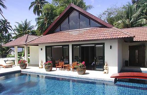 View over the swimming pool to guest bedrooms