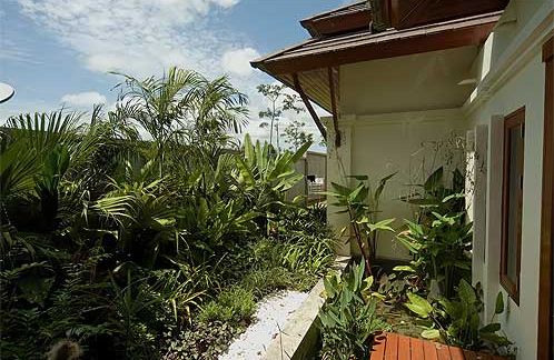 A private garden, attached to the master bedroom