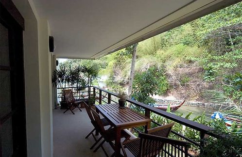 The terrace with views over the klong