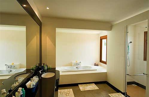 The en suite for the master bedroom
