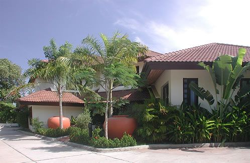 Surin Springs Villa 8